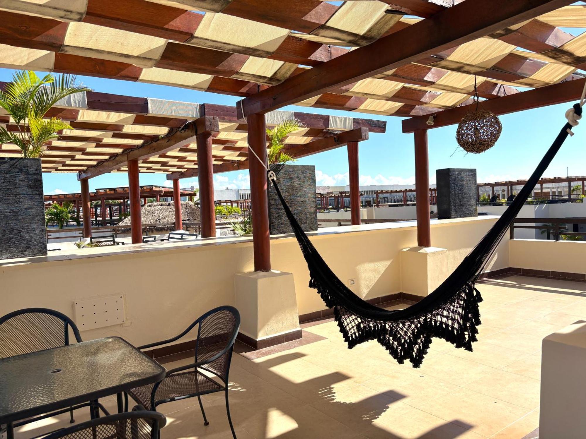 Апартаменты Departamento En Aldea Thai Con Terraza, Vista Al Mar Y Alberca Privada, Para 8 Personas Плая-дель-Кармен Экстерьер фото